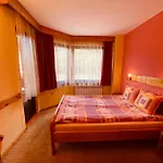 Family Savov Hotel 2*